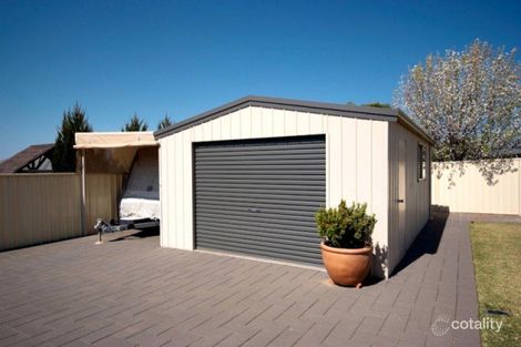 Property photo of 31 Lakeside Circuit Dubbo NSW 2830