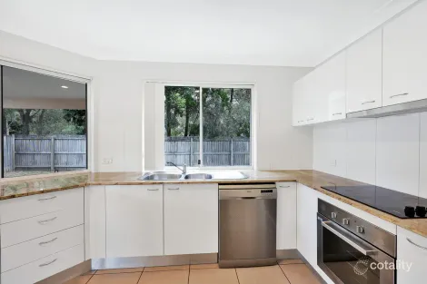 Property photo of 20 Wave Court Toogoom QLD 4655