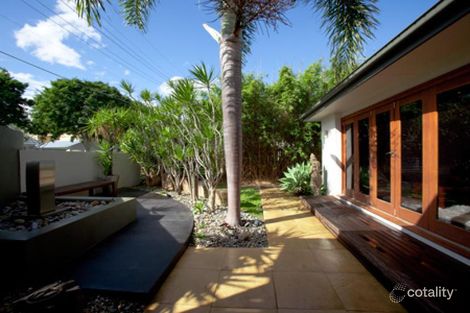 Property photo of 17 Orient Road Yeronga QLD 4104