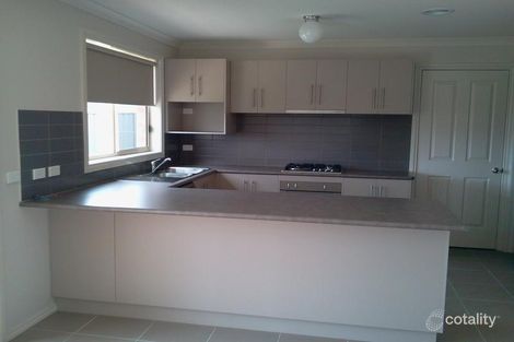 Property photo of 2/10 Banksia Crescent Kyneton VIC 3444