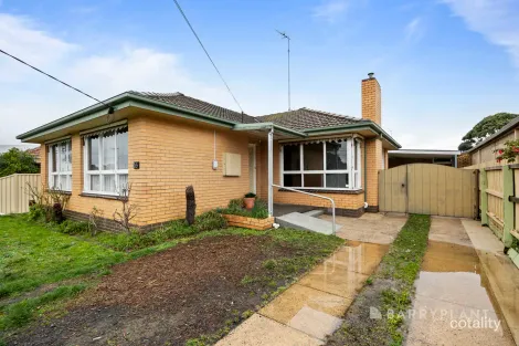 16 Margaret St, Wendouree, VIC 3355