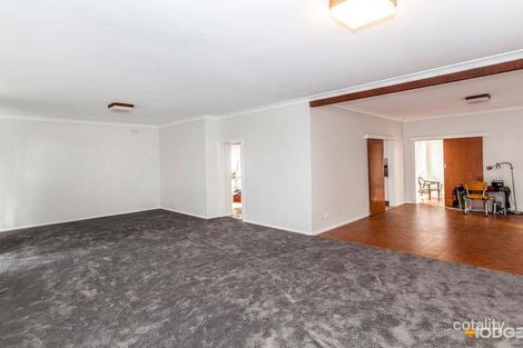 Property photo of 33 Almurta Road Bentleigh East VIC 3165