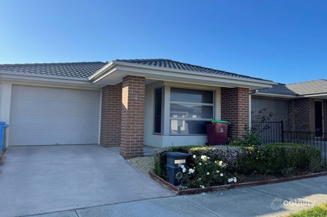 Property photo of 28 Remus Circuit Cranbourne West VIC 3977