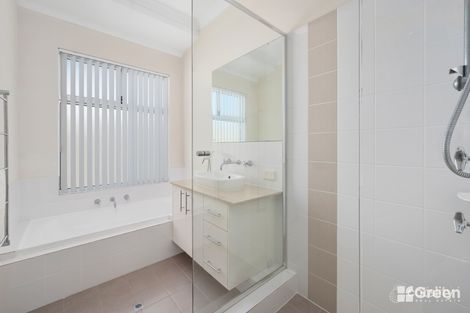 Property photo of 13 Crowsnest Terrace Wannanup WA 6210