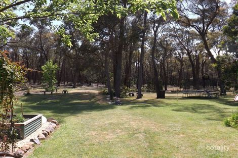 25 Miners Hut Rd, Haddon, VIC 3351