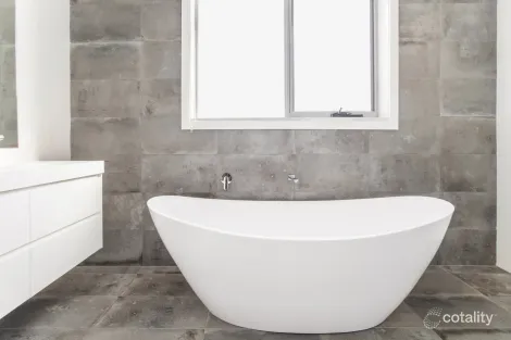 Property photo of 62 Shallows Drive Shell Cove NSW 2529