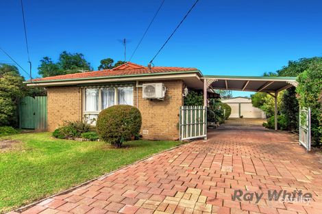 Property photo of 24 Wintersun Drive Albanvale VIC 3021