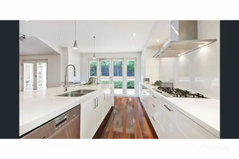 Property photo of 18 Miller Grove Kew VIC 3101