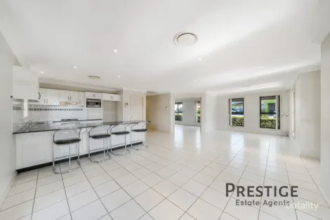 Property photo of 1 Kelman Close Edensor Park NSW 2176
