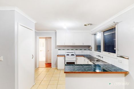 Property photo of 33 Fenfield Street Cranbourne VIC 3977