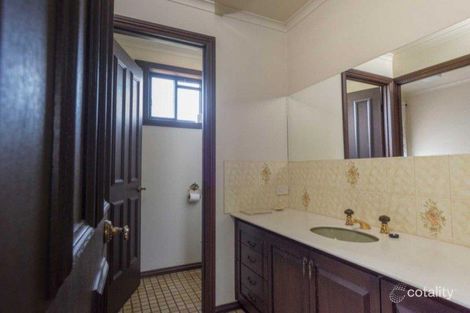Property photo of 7-8 Rossio Grove Wendouree VIC 3355