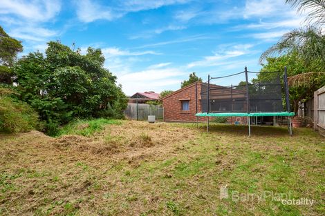 Property photo of 27 Admirala Avenue Dandenong North VIC 3175