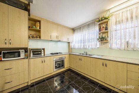 Property photo of 17/12 Percy Street St Albans VIC 3021