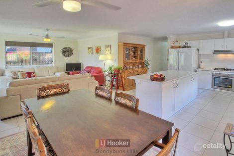 Property photo of 8 Diamantina Crescent Fitzgibbon QLD 4018