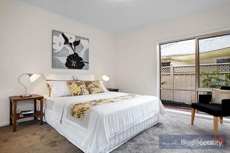 Property photo of 31 Barnett Street Kensington VIC 3031