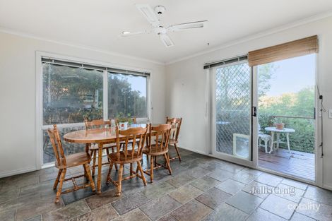 Property photo of 7 Lyons Rise Eltham VIC 3095