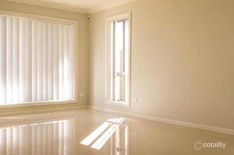 Property photo of 40 Beston Drive Ropes Crossing NSW 2760