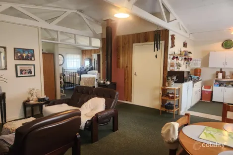 Property photo of 26 Borthwick Street Woolbrook NSW 2354