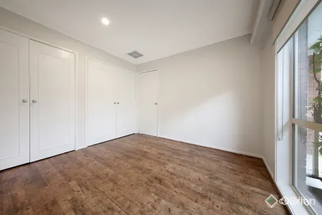 Property photo of 4/18 Golf Links Avenue Oakleigh VIC 3166