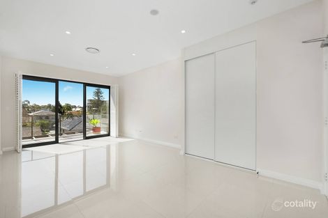 Property photo of 31/11-19 Thornleigh Street Thornleigh NSW 2120