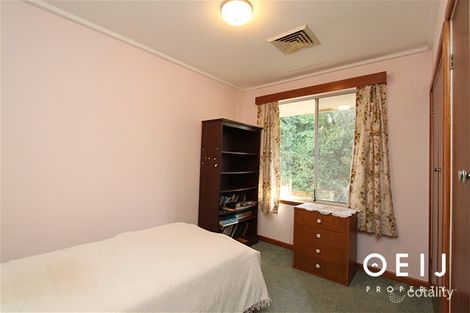 Property photo of 11 Billabong Way Mount Nasura WA 6112
