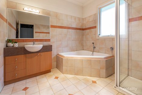 Property photo of 1/1391 Dandenong Road Malvern East VIC 3145