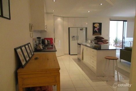 13/6 Edmondstone St, South Brisbane, QLD 4101