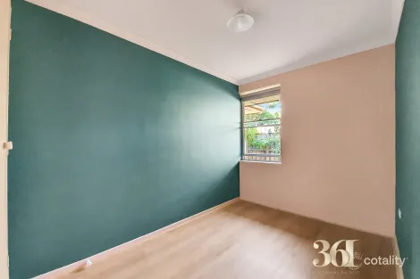 Property photo of 2/20 Strathmore Crescent Hoppers Crossing VIC 3029