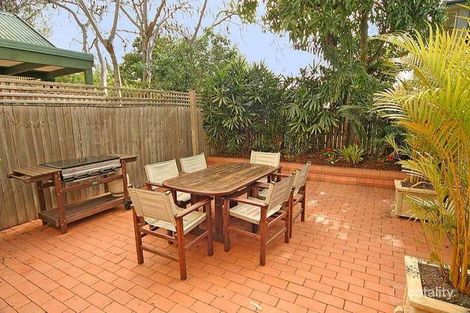 Property photo of 2/55 Smallman Street Bulimba QLD 4171