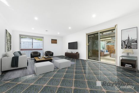Property photo of 25 Endeavour Drive Cranbourne North VIC 3977