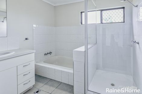 Property photo of 25 Riverside Crescent Innisfail Estate QLD 4860