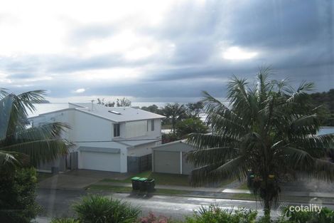 Property photo of 4 Surf Street Emerald Beach NSW 2456