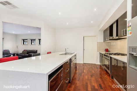 Property photo of 29 Manny Paul Circuit Burnside Heights VIC 3023