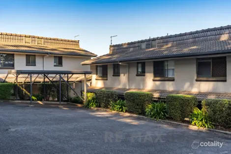 Property photo of 17/2 Benjamin Street Mount Lofty QLD 4350