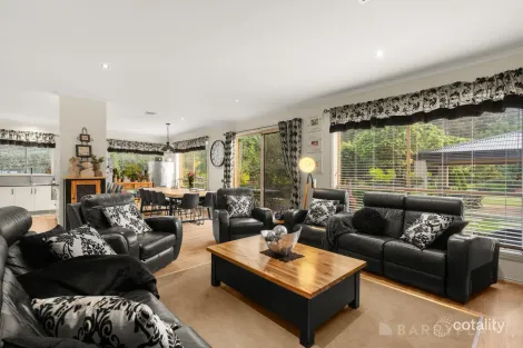 Property photo of 8 Gembrook Park Road Gembrook VIC 3783