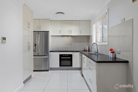 Property photo of 58 Lindeman Crescent Green Valley NSW 2168