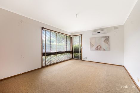 Property photo of 9 Yandoit Court Meadow Heights VIC 3048