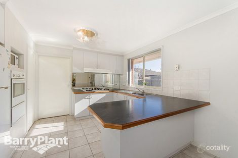 Property photo of 1 Cassinia Close Delahey VIC 3037