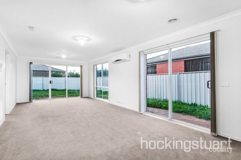 Property photo of 60 Fantail Way Brookfield VIC 3338