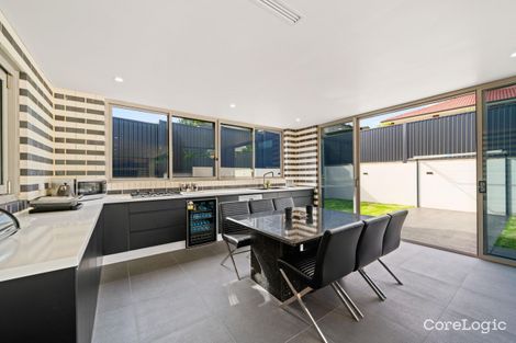 Property photo of 53 Oak Drive Georges Hall NSW 2198