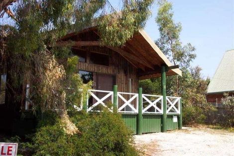 Property photo of 10 Kenelm Avenue Sisters Beach TAS 7321