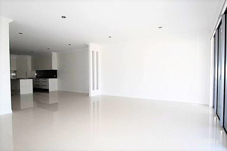 Property photo of 2/20 Compass Drive Biggera Waters QLD 4216