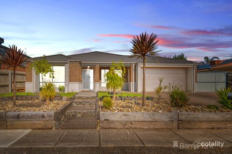 65 Dalray Cres, Kurunjang, VIC 3337