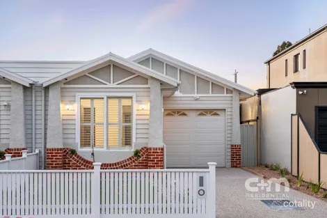 16A CURTIN AVE, HADFIELD, VIC 3046
