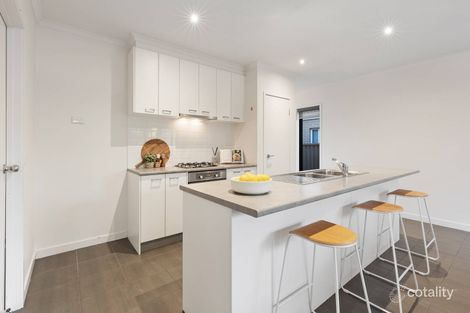 Property photo of 15 Carbine Drive Alfredton VIC 3350