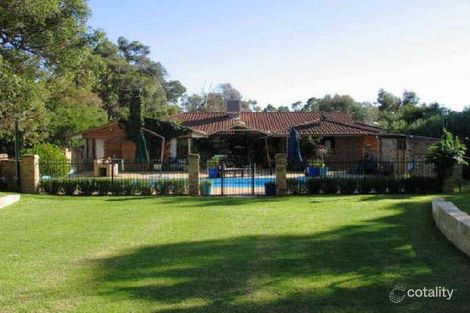 61 Norwood Rd, Maida Vale, WA 6057