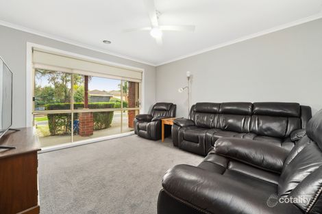 Property photo of 30 Elstar Drive Carrum Downs VIC 3201