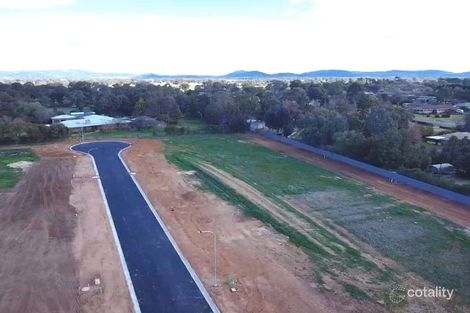 24 Lakesend Pl, Lake Albert, NSW 2650