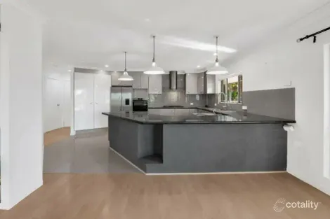 Property photo of 11 Amulla Court Mudgeeraba QLD 4213