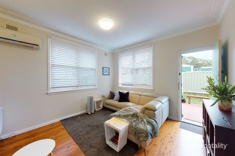 Property photo of 1/14 Nikkinbah Street Belmont North NSW 2280